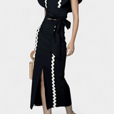 Fabiana Elegáns Top Ráncokkal és Kontrasztos Varrottal