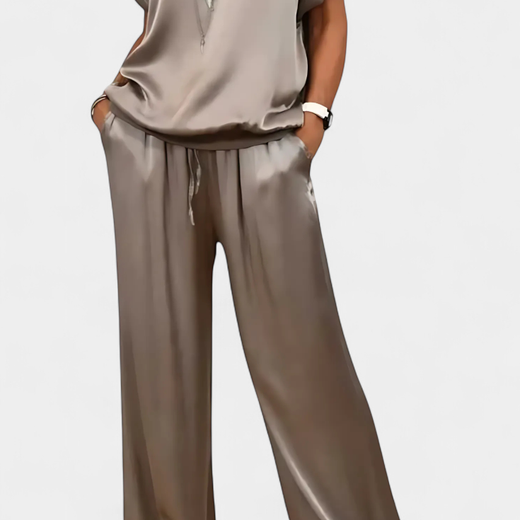 Tavaszi Blasa Két Darabos Szett Elegáns Stílusban