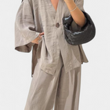 Eli Oversize szett V nyakú toppal és egyenes nadrággal