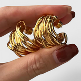 C alakú fülbevalók