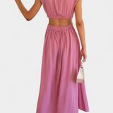 Minimalista Jocelyn Garais szett magas nyakkal és oldalsó nyitásokkal