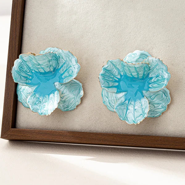 Geometrikus virág formájú fülbevalók