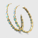 Álomszerű Eleganciával Díszített Kék Opál Vintage Fülbevalók Aranyban