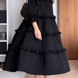 Jada ruha fodrokkal és laza-chic sziluettel