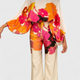 Sybella Két Darabból Álló Szett, Fedezetlen Vállakkal és Széles Mintás Csizmákkal