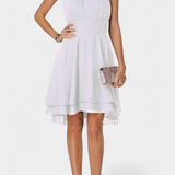 Anouk Gaisa Ruha Volánokkal és Szűk Siluettel