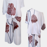 Sybella Virágos Szett, Lezser Vállú Felsővel és Egyenes Nadrággal