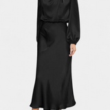 Cecila Maxi Ruha Magas Gallérral és Virágmintás Részletekkel