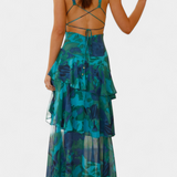 Domenica Ruha V-nyakkivágással és Légies Rétegekkel