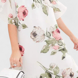 Tameka Ruha Áttetsző Rózsákkal és Ujjakkal