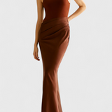 Mafalda Maxi Ruha Top Pántos Stílusban Elegáns Siluettával