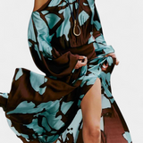 Monte ruha nyitott ujjakkal és absztrakt mintával