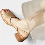 Milie Retro Szandál Négyzetes Orrral és Kényelmes Sarokkal