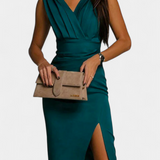 Rosanna Testhezálló Ruha V Kivágással és Oldalsó Hasítékkal