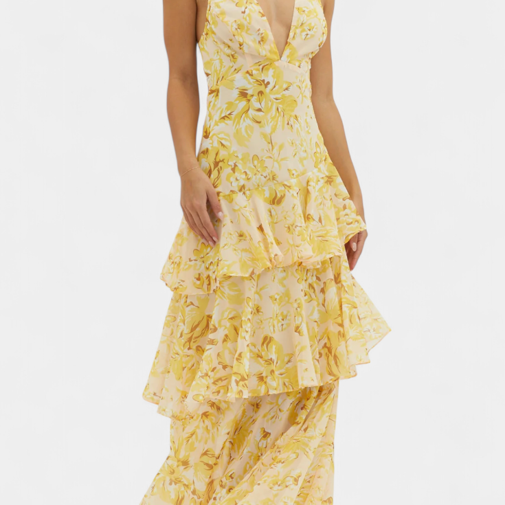 Domenica Ruha V-nyakkivágással és Légies Rétegekkel