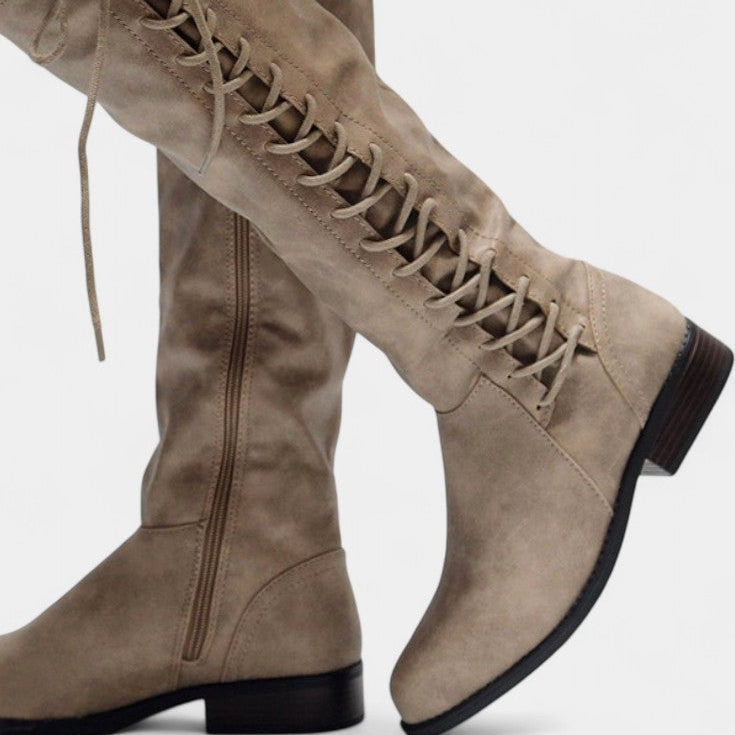 Magas Minvera Csizma Puha Betéttel